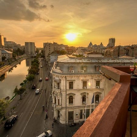 Appartement Baroque Splendor: Breathtaking Views & Design à Bucarest Extérieur photo