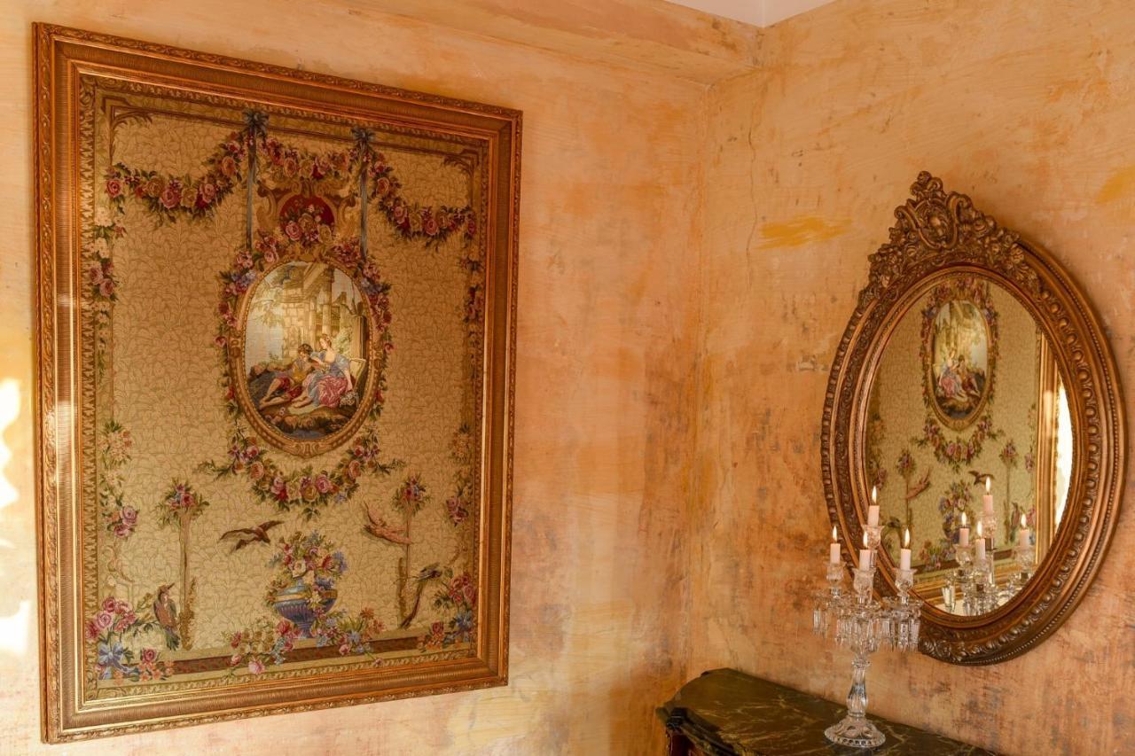 Appartement Baroque Splendor: Breathtaking Views & Design à Bucarest Extérieur photo