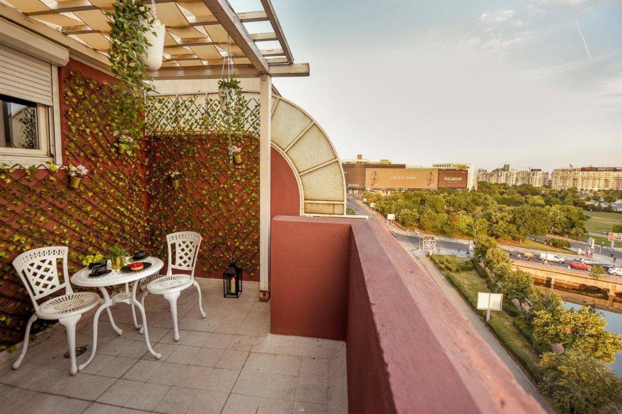 Appartement Baroque Splendor: Breathtaking Views & Design à Bucarest Extérieur photo