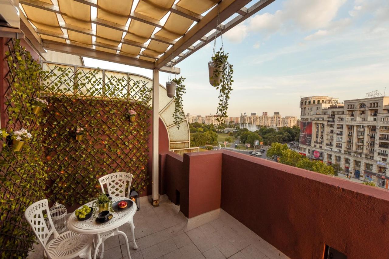 Appartement Baroque Splendor: Breathtaking Views & Design à Bucarest Extérieur photo