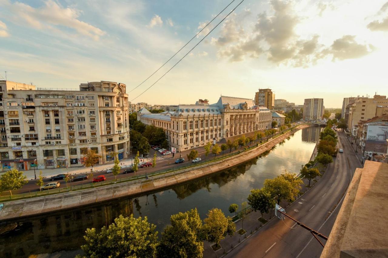 Appartement Baroque Splendor: Breathtaking Views & Design à Bucarest Extérieur photo